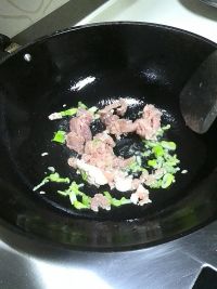 肉丝蘑菇