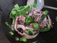 鱿鱼炒芥菜青椒