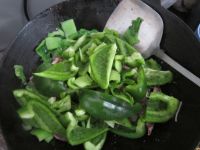 鱿鱼炒芥菜青椒