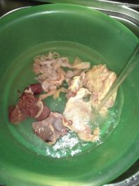 宫爆鸡杂