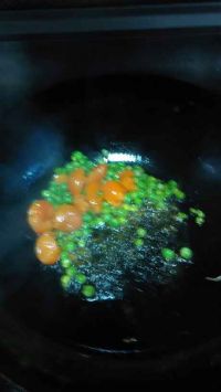 小番茄金针菇汤