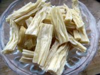 腐竹红萝卜烧鸡块