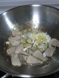 红蘑炒白菜片