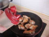 番茄土豆鸡翅根盖饭