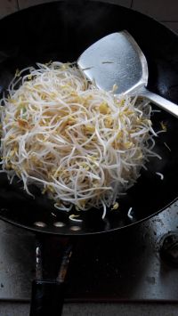 清炒绿豆芽