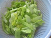 五花肉炒包心芥菜
