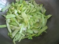 五花肉炒包心芥菜