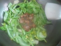 五花肉炒包心芥菜