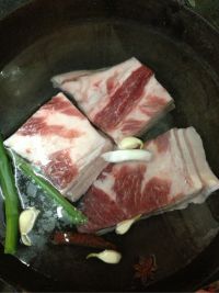 川白肉炖酸菜