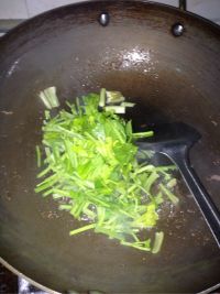 芹菜炒牛肉