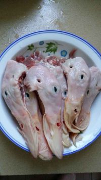 酸辣鸭头