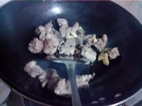 金针菇排骨汤