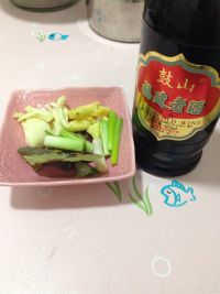 黄花菜焖猪手