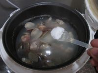 蛤蜊炖排骨汤