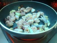 胡萝卜烧鸡肉