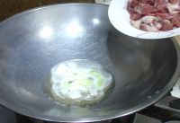 圆葱炒羊肉
