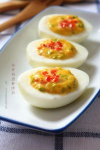 水芹鸡蛋杯沙拉