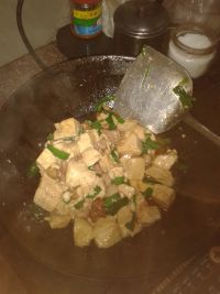 蒜香五花肉炒豆腐