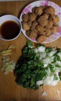 奶白菜烧丸子