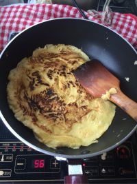 鸡蛋饼，烧糊版本。。