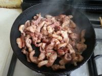 芹菜尖椒炒肉丝