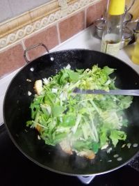 芹菜香干