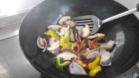 黄焖鸡腿
