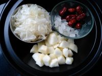 银耳雪梨红枣汤