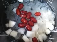 银耳雪梨红枣汤
