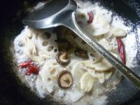 香菇大豆蛋白炒莲藕