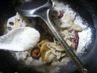 香菇大豆蛋白炒莲藕