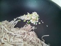 芋头丝干炒小河虾
