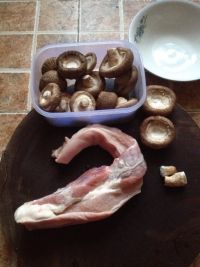 香菇胡萝卜蒸肉饼
