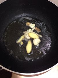 土豆烧鸡肉粒