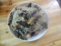 南粉炒鸡肉木耳