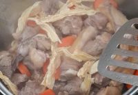 闷鸭肉