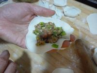 青椒猪肉水煮饺