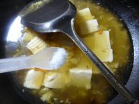 虫草菇榨菜豆腐汤