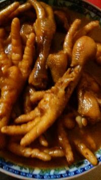 炖鸡爪