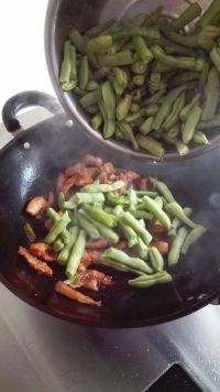 土豆芸豆烧肉片
