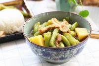 土豆芸豆烧肉片