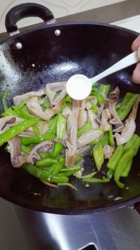 尖椒炒猪肚