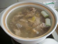 砂锅排骨玉米藕汤