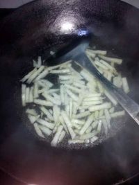 白菜虾米蛋煮饭