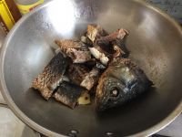 炖酥鱼块