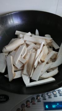 杏鲍菇炒猪肚