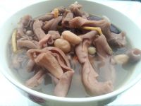 花生米猪肚汤