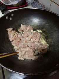 土豆烧肉片