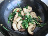 韭菜炒花菇