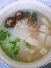 奶白鲫鱼豆腐汤